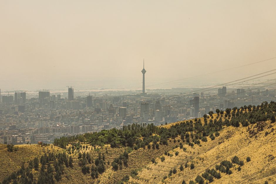 Escalating US-Iran Conflict: Prediction Markets See Slim Odds for Peace by August