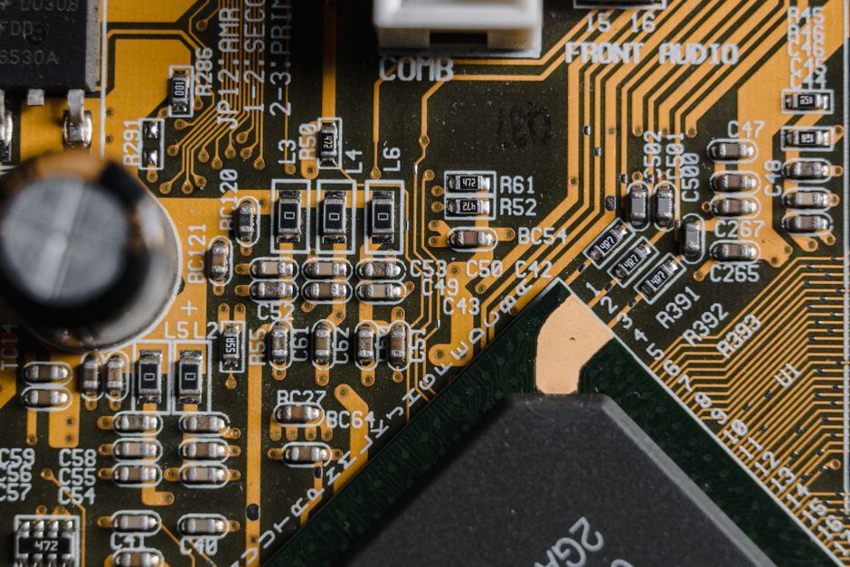 Apple and Broadcom Forge $30B Deal to Reshape US Chip Manufacturing
