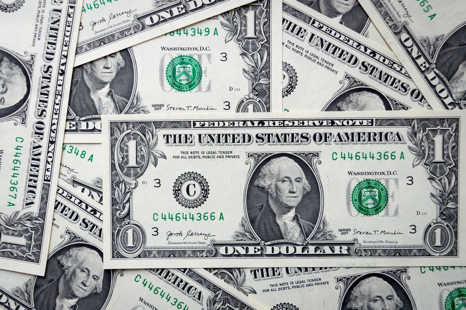 Treasury Yields Slide to 4.38% as Inflation Puzzle Deepens